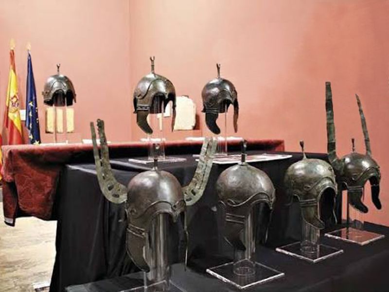 Cascos de Aratis